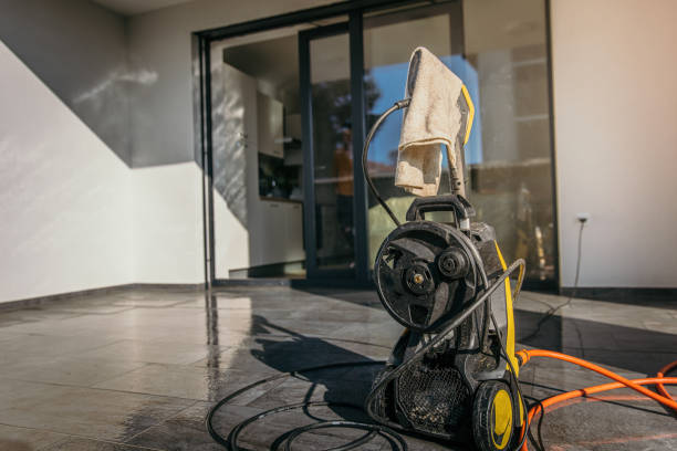Best Pool Deck Cleaning  in Franklin, OH